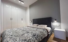 K22 Large Apart Slawinska 509
